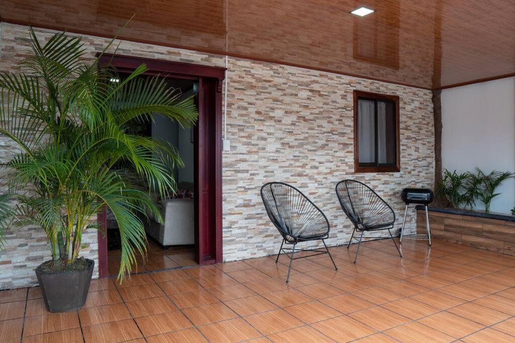 Tony'S House La Fortuna Exterior foto